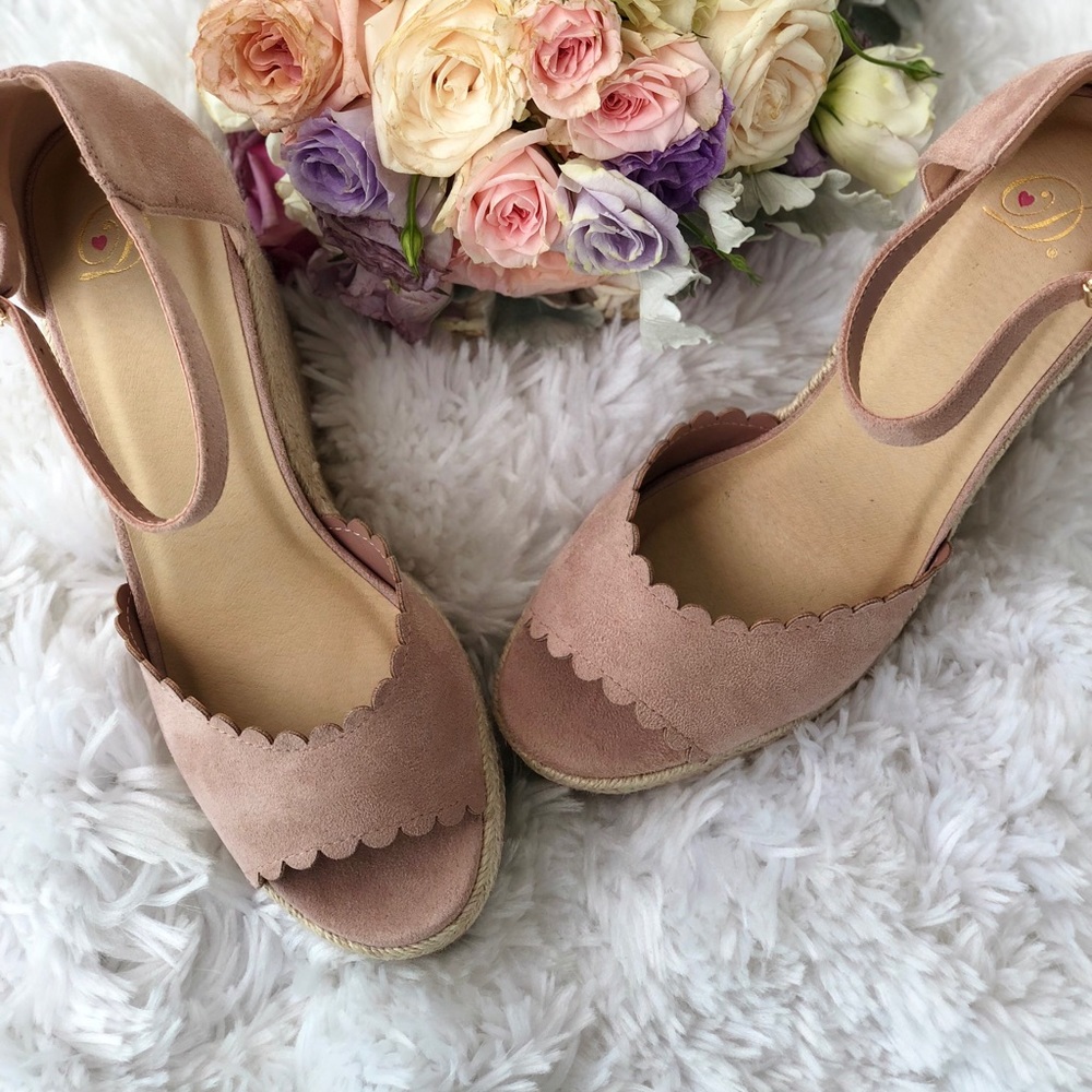 DUSTY MAUVE SCALLOPED ESPADRILLE WEDGES - Picture 4 of 7